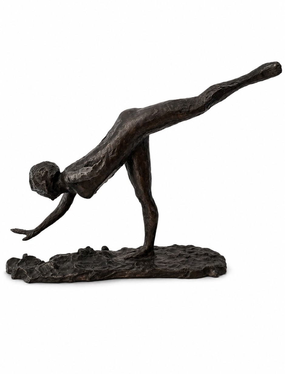 Arabesque Ouverte sur la Jambe Droite, Bras Droite A Terre - Edgar Degas – Image 1