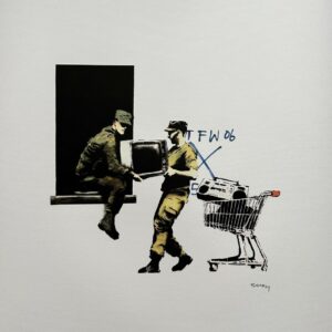 Soldats Volant une Tele - Banksy
